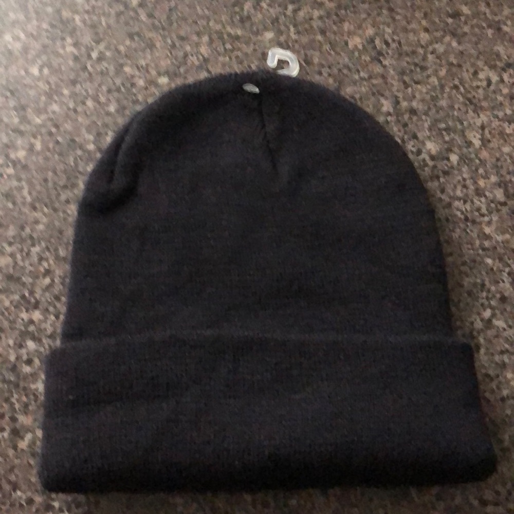 🌸Brand new black hat. Excellent condition